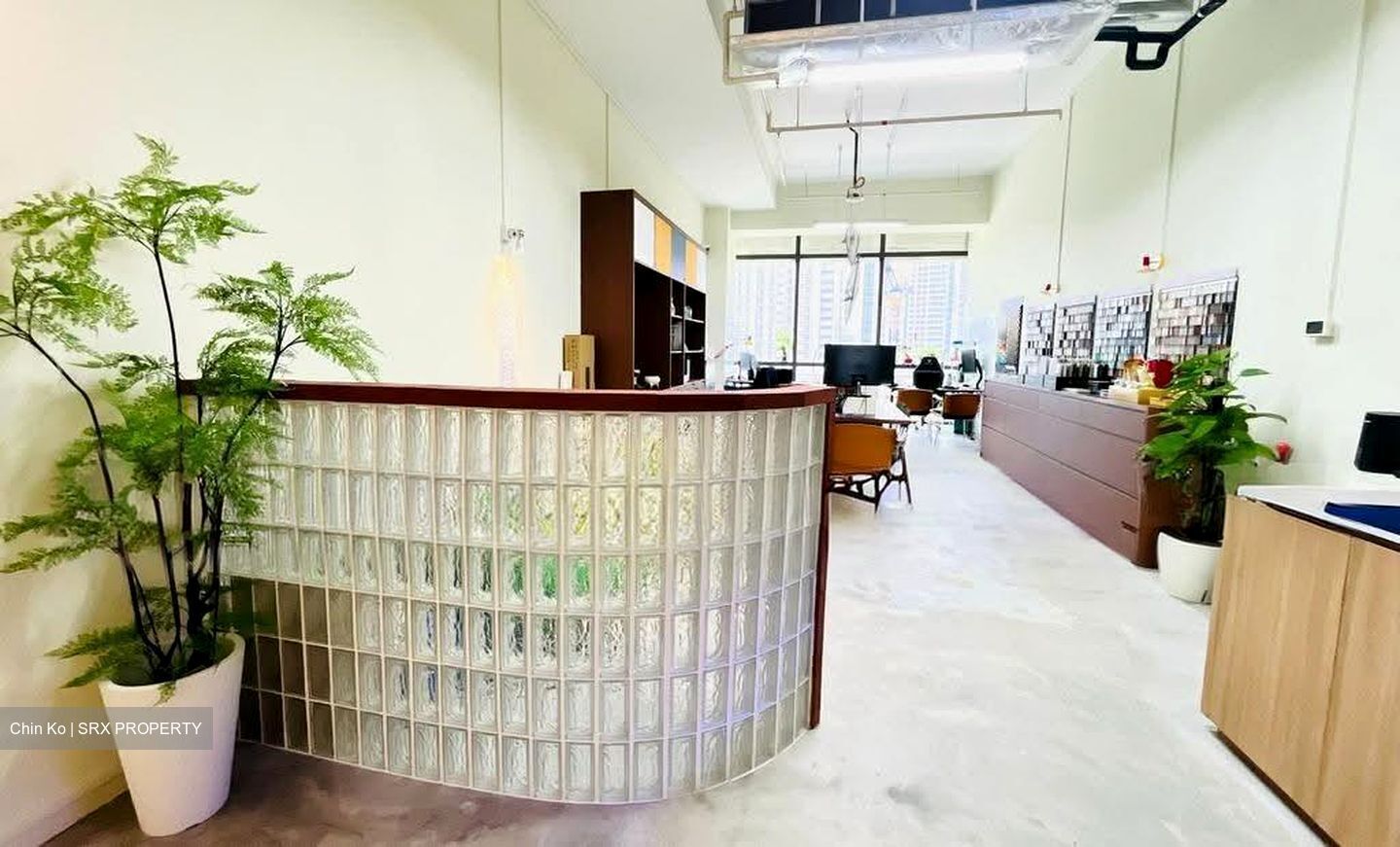 Woods Square (D25), Office #636309051